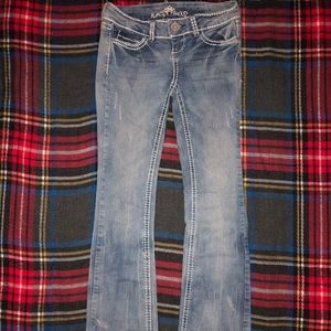 Size 0 Almost Famous jeans